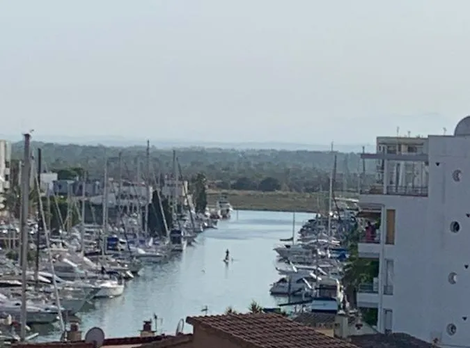 Vue Canal + Roof Top De 60 M2