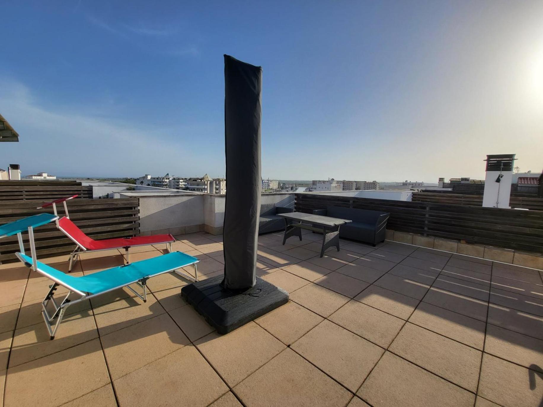Vue Canal + Roof De 60 M2 *